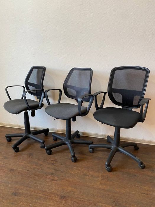 РАСПРОДАЖА  мебели стулья кресла компьютерные руководителя сетка