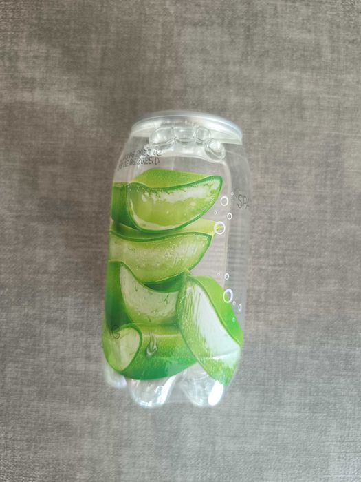Latas e garrafas para coleção
