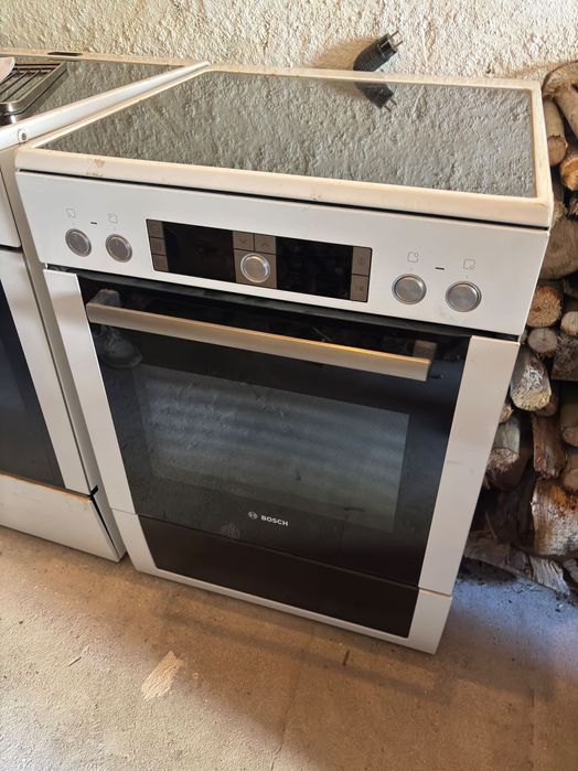 Fogão / Forno Bosch Vitrocerâmica HCE8548.3/C