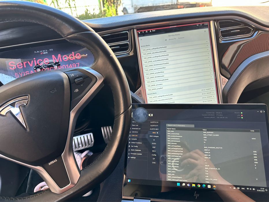 Діагностика та прошивка Tesla Model 3/Y/S/X