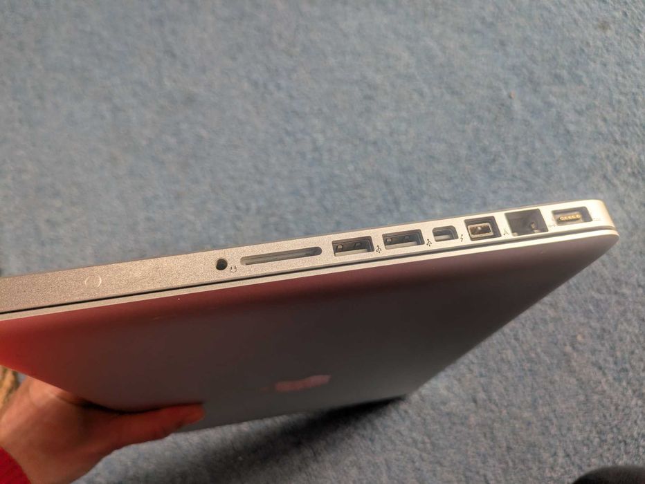 MacBook pro 13' 4/250gb final de 2011
