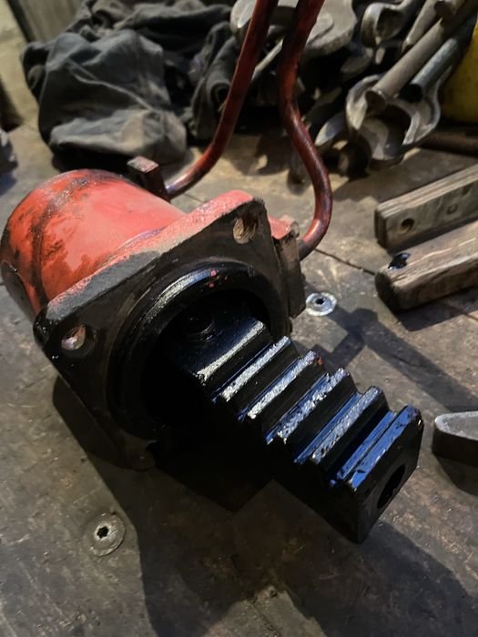 Продам запчастини до рульвої колонки мтз 80 з експортного трактора