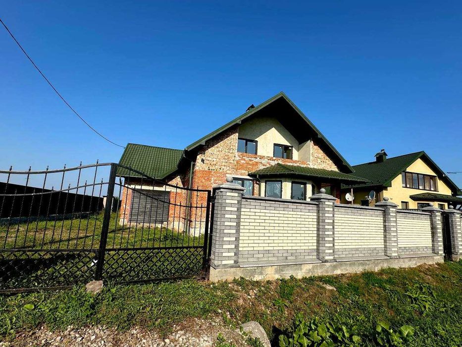 Приватний будинок в приміському селі Чукалівка_M