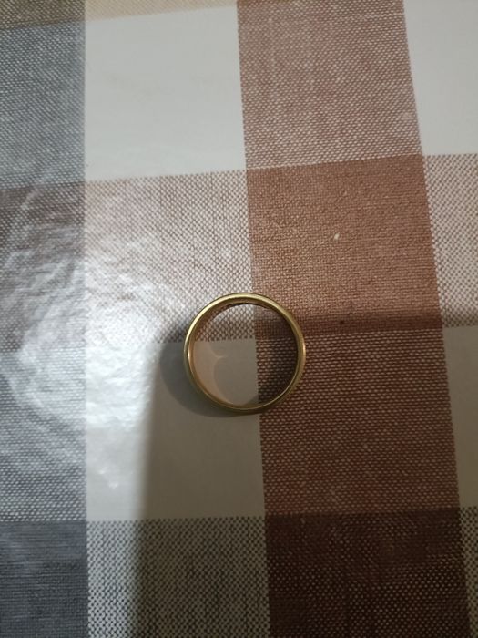 Anel amarelo tamanho 12 ( Portes grátis)