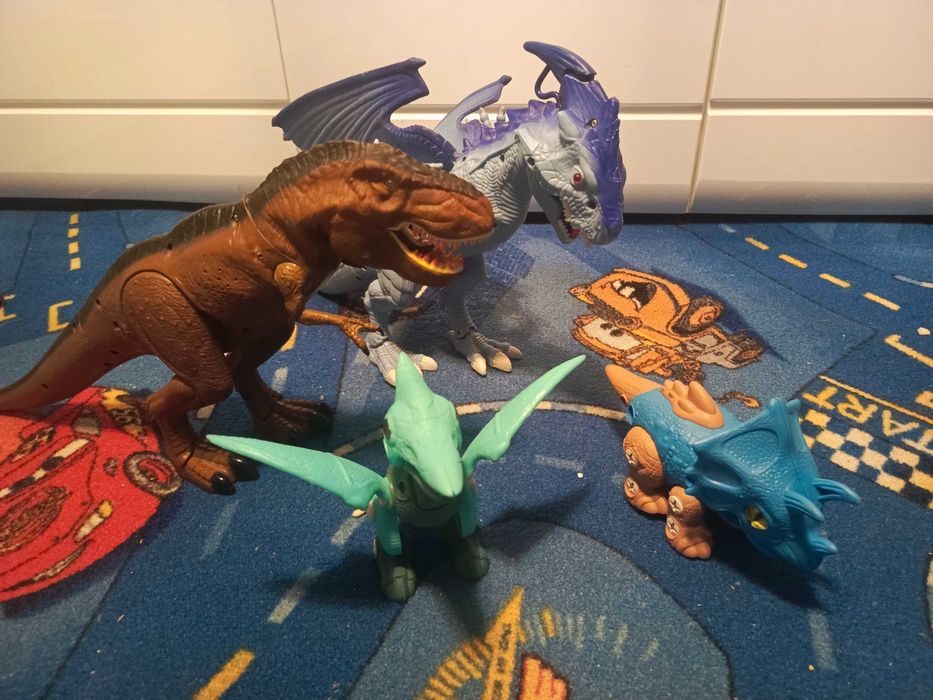 Dinozaury i smok