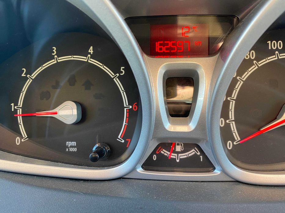 Ford Fiesta Preto 2010 1.25(gasolina) Titanium