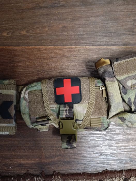 Продаю тактичний пояс з підсумками в кольорі мультикам