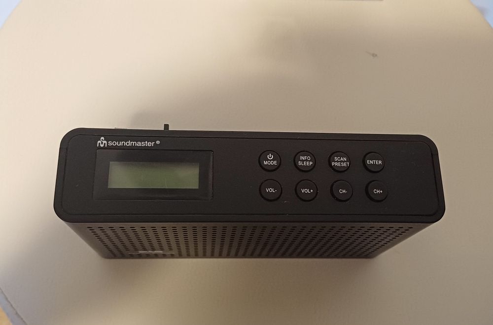 Radio sieciowo-bateryjne DAB+ FM Soundmaster DAB150SW