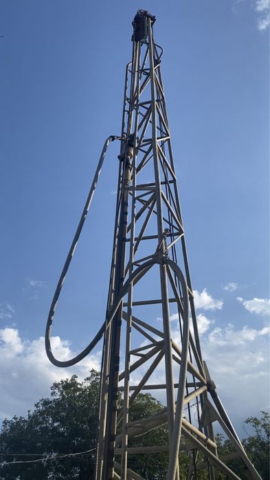 Бурова установка УРБ-2,5 з компресором