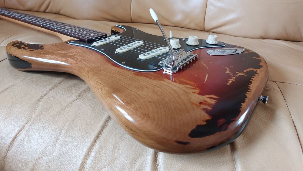 ESP Edwards ST-E distressed 2022 3 tone sunburst SRV *NOVA*