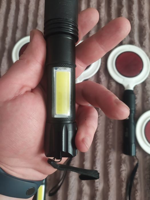 Ліхтарик, жезл, диск.