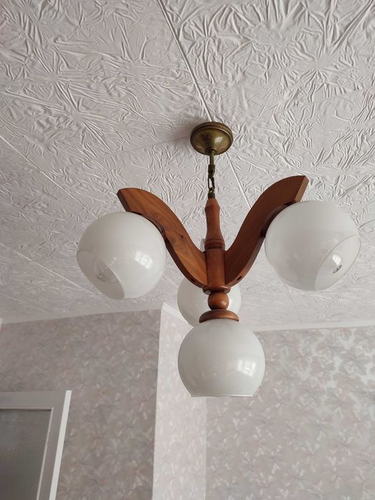 Żyrandole lampy używane, stan b. dobry