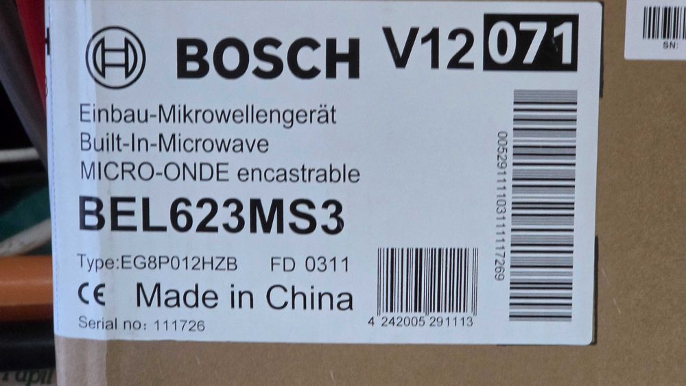 Micro ondas de encastrar Bosch. Novo cor inox