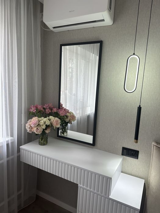 !світло є постійно!Двокімнатна квартира на будь який термін від 2х діб