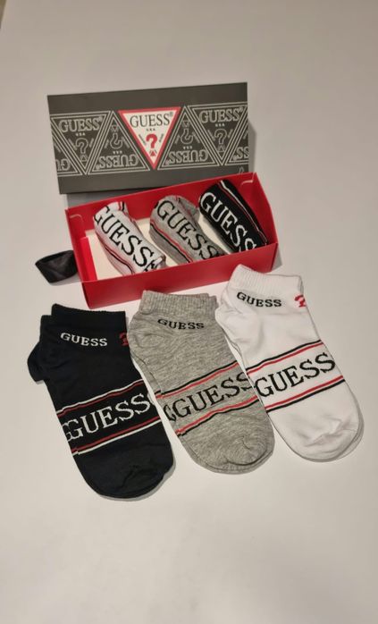 Skarpetki męskie Guess krótki w pudełku