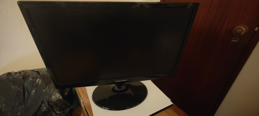 TV Samsung 22 para peças