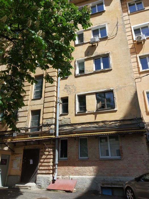 Нежитлові приміщення 54,9 м2, Київ, вул. Хмельницького 68