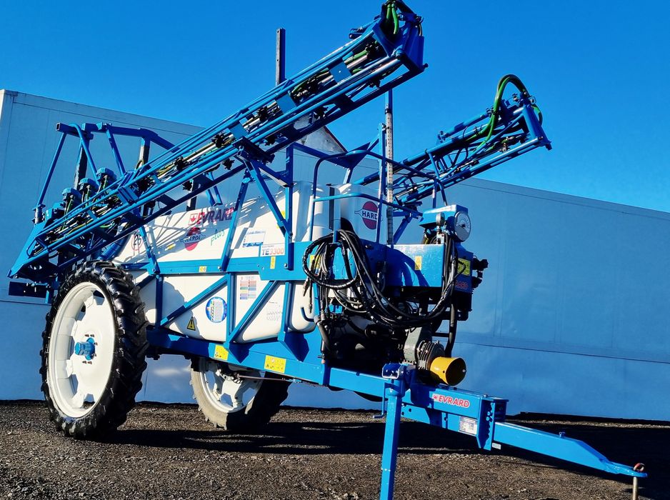 Opryskiwacz Hardi Evrard Plus 3100l 21m/18m 7 sekcji stan B.Dobry 2003