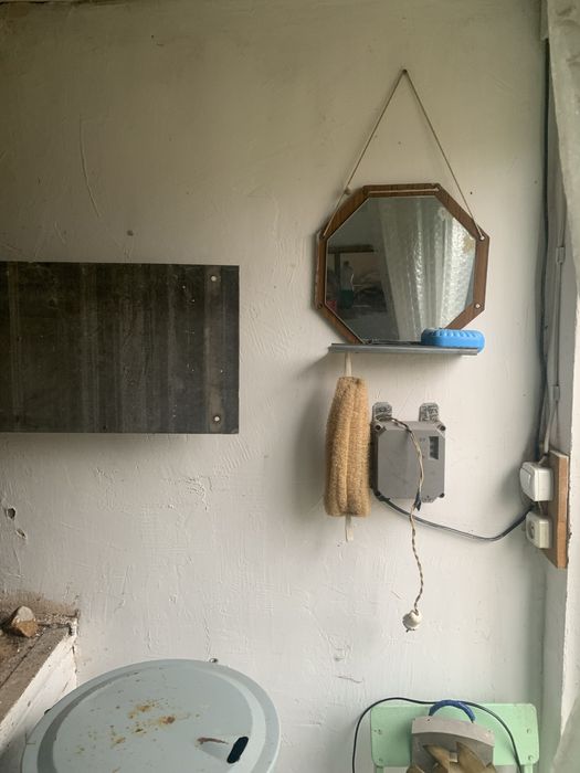 Двоповерхова дача з банькою.