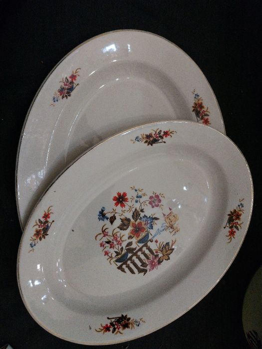 Serviço antigo  30 peças avulso - Fábrica de Sacavém