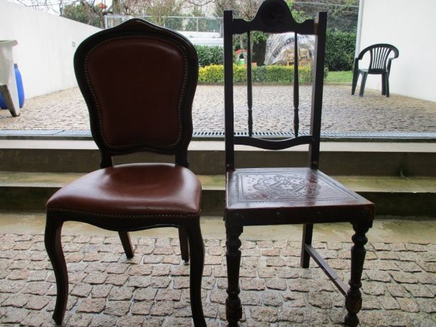 4-Cadeiras antigas+Moldura para espelho.
