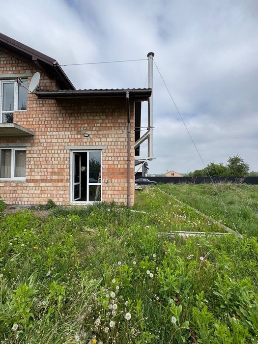Продаж котеджу 140 м.кв. в Зубрі
