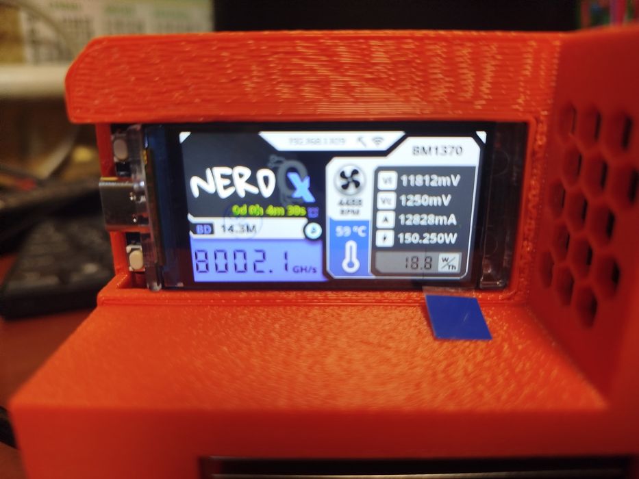 Соломайнер лотерея  асік NerdQX 8TH/s Bitcoin Miner 150вт
