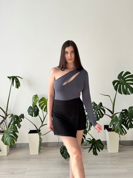 Жіночий боді в чорному та сірому кольорі. Стан: новий