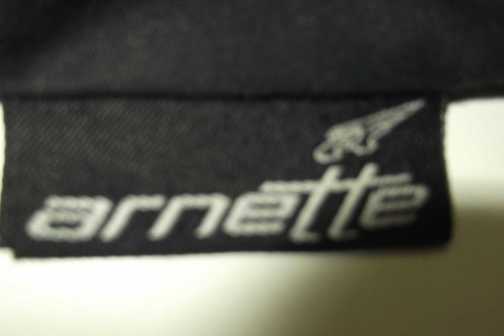 óculos de sol Arnette em bom estado