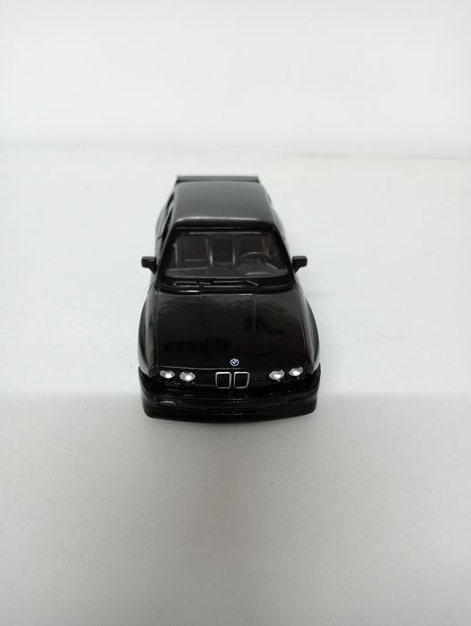 Miniatura BMW e30