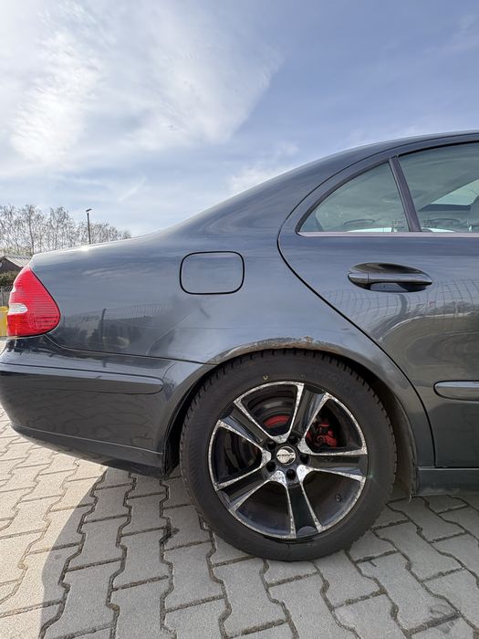 Mercedes W 211 Klasa E