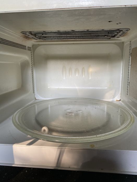 Мікрохвильова піч