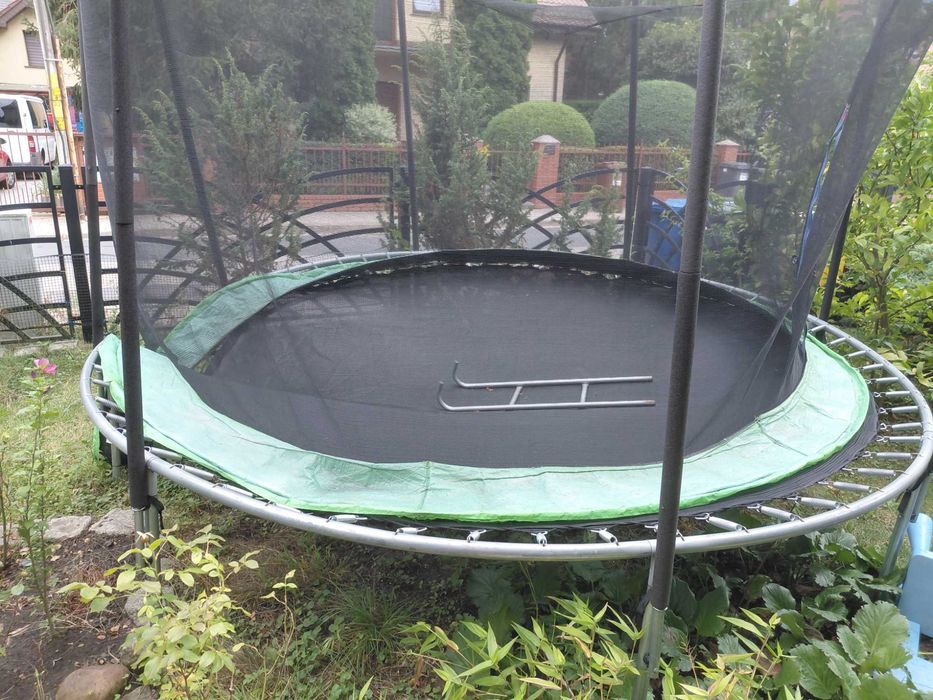 Trampolina używana 351-315 cm