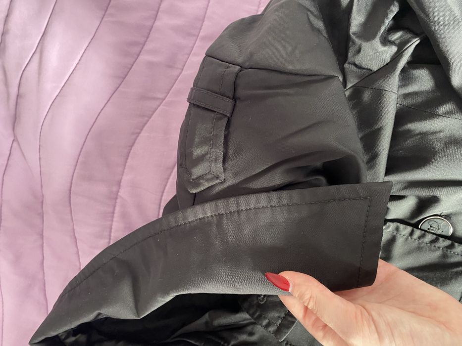 Gabardina preta Zara