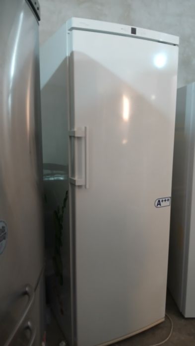 Морозильна камера Liebherr FND  б/у Германии