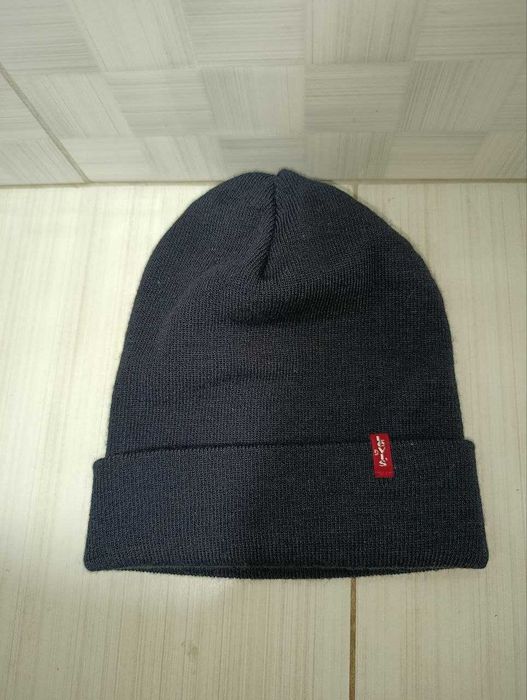 шапка-бини от Levi's