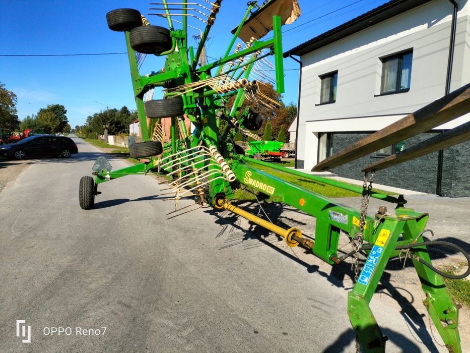 Zgrabiarka dwukaruzelowa Krone Swadro 807