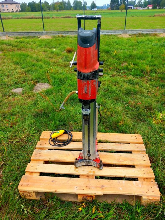 Hilti DD 200 ze statywem, malo uzywana