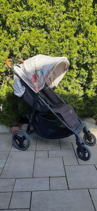 Wózek dziecięcy Kinderkraft Grande LX Freedom