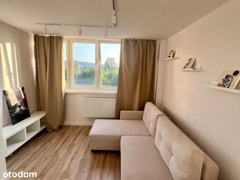 32 m² po generalnym remoncie, widok na Beskidy — BEZPOŚREDNIO