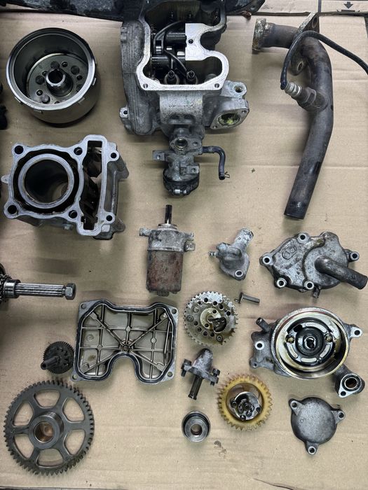 Yamaha x-max 125 10r karter tłok cylinder wał stator sonda pompa