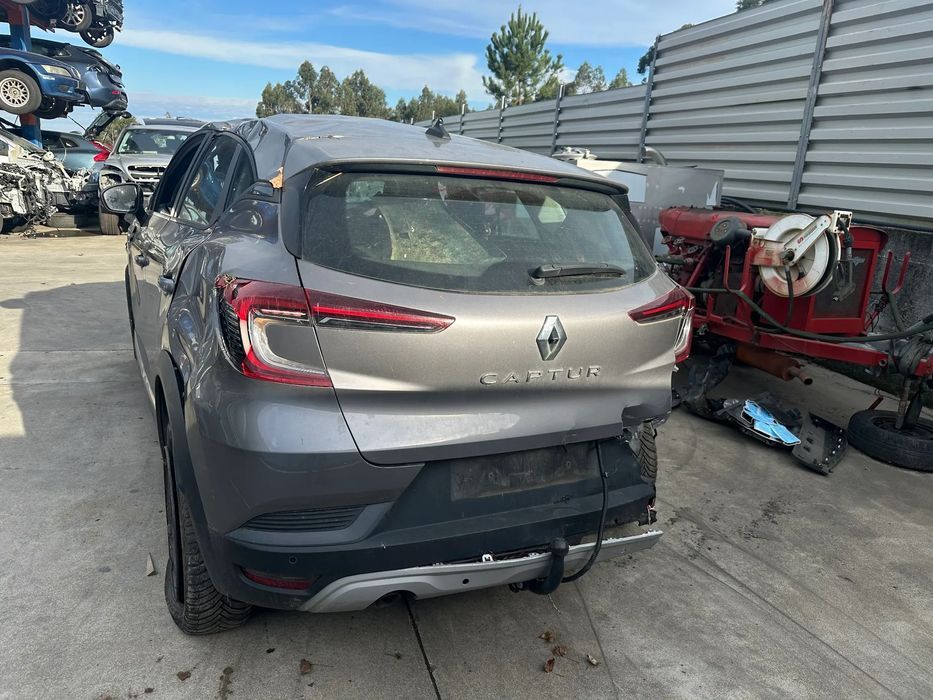 RENAULT CAPTUR 1.5 BLUE DCI DE 2022 (CENTRO DE ABATE)