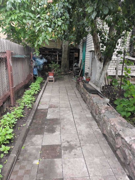 Продам дом с 2 эт мастерской Чугуев