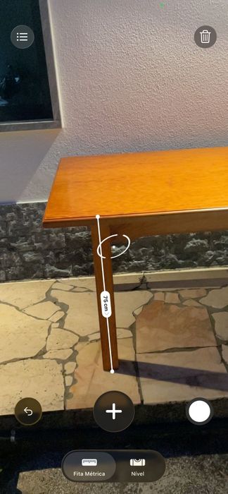 Mesa de madeira resistente 1,39m – ótima para sala ou escritório