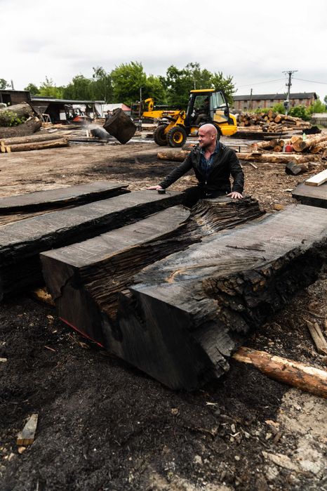 Monolity Dębowe Dąb Czarny Bagienny