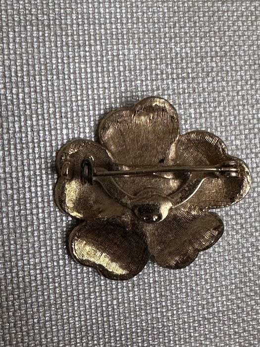 Broszka złota kwiat