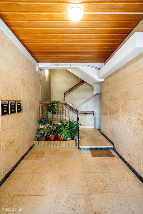 Apartamento T3 Totalmente Remodelado | 114 m² | Suite | Open Space | C