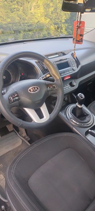 Кia Sportage 1.6  2010
