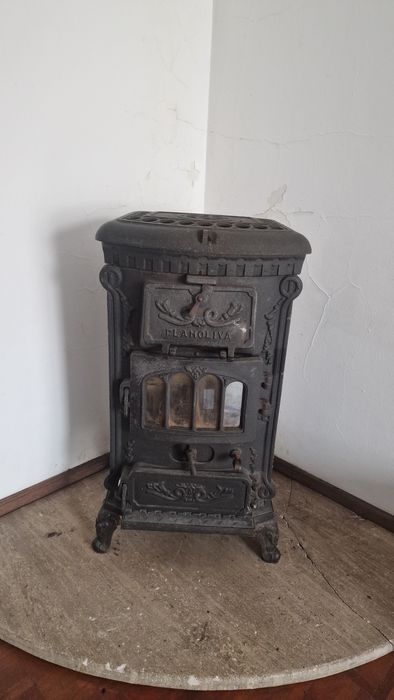 Salamandra de ferro fundindo