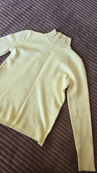 Светр жовтий Solmar s/m
